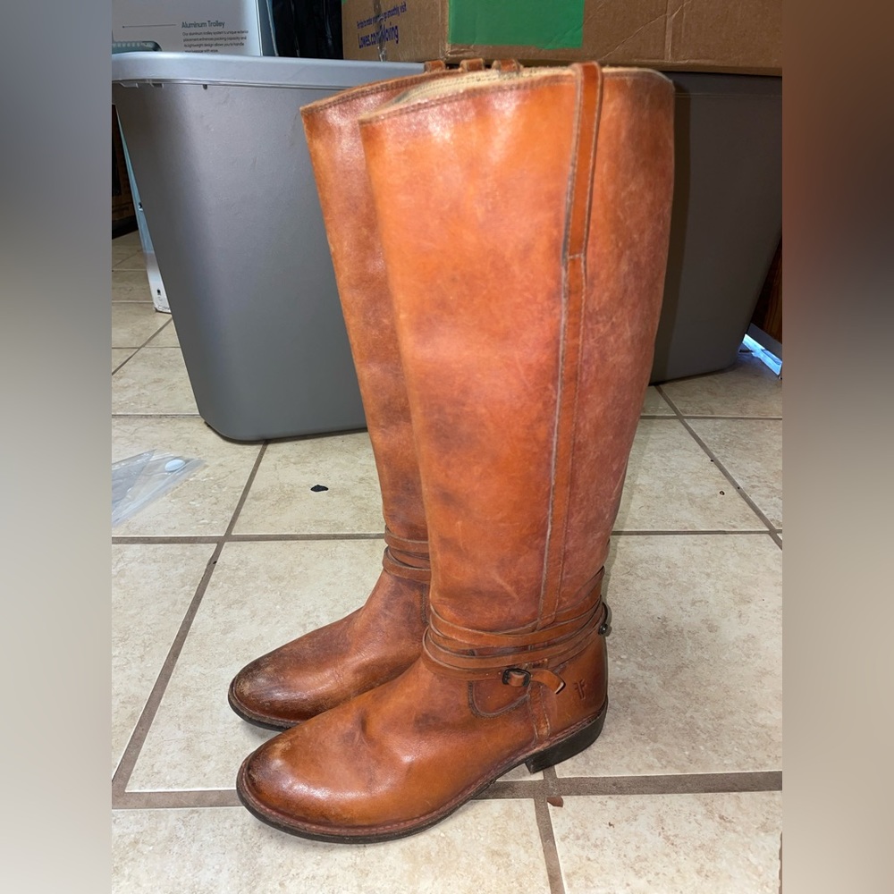 Frye Riding Boot cognac belted boot - Picture 4 of 9